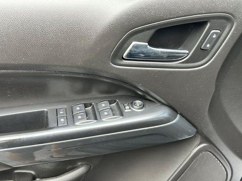 Used 2016 GMC Canyon SLE w/ All Terrain Adventure Package AWD/4WD image 17