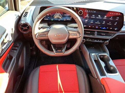 New 2025 Chevrolet Equinox EV RS image 7