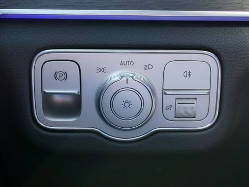 Certified 2026 Mercedes-Benz GLE 350 4MATIC image 33