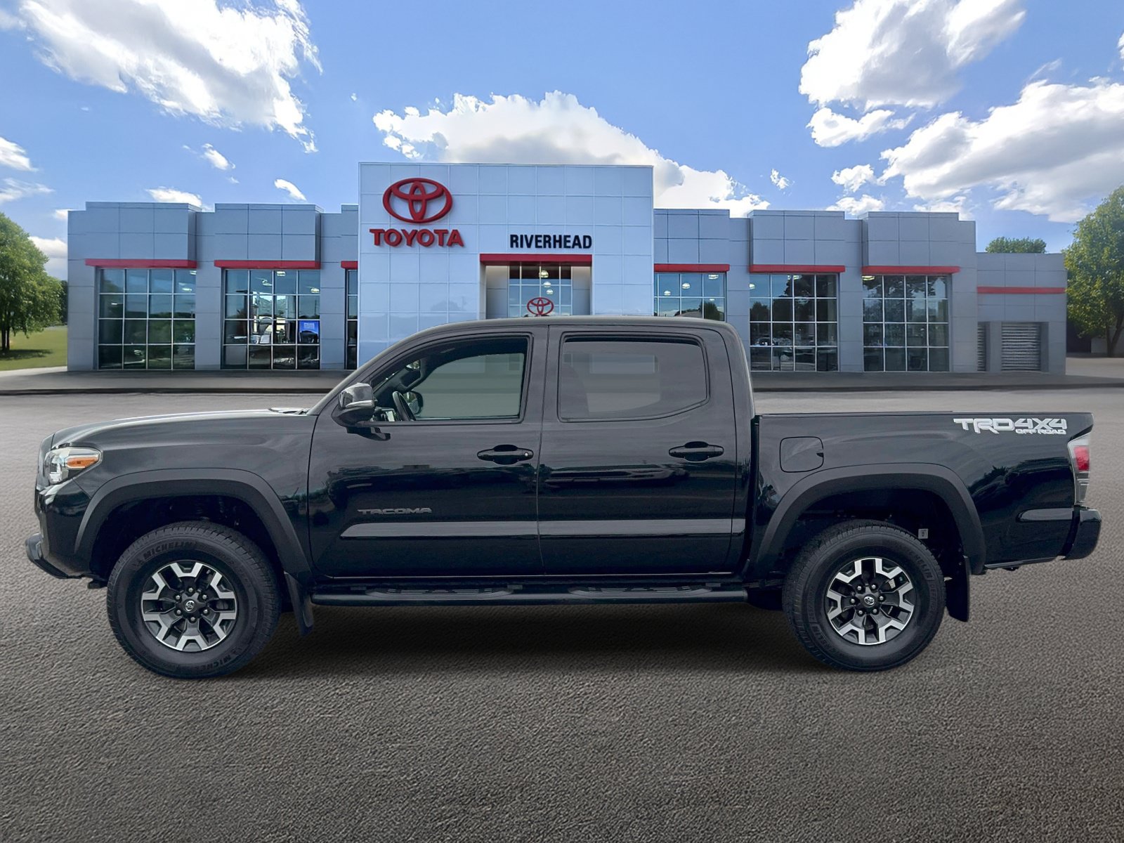 Certified 2020 Toyota Tacoma TRD Off-Road w/ Technology Package AWD/4WD image 5