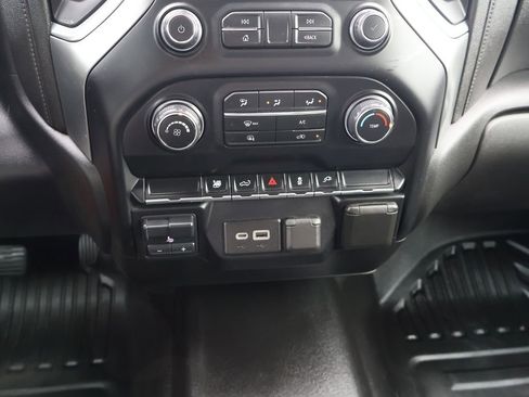 Used 2020 Chevrolet Silverado 3500 LT image 18