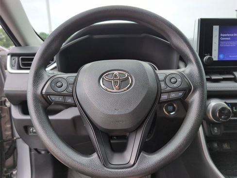 Used 2024 Toyota RAV4 XLE FWD image 27
