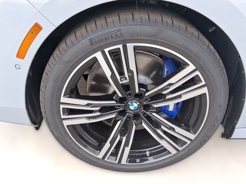 New 2026 BMW 750e xDrive image 11