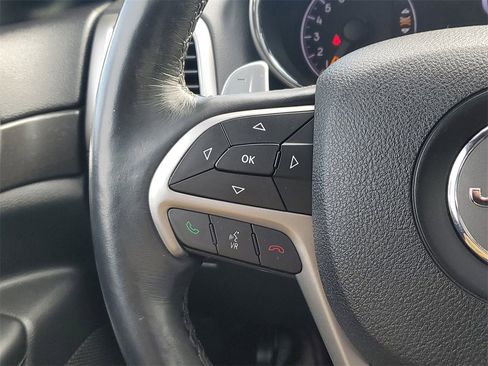 Used 2017 Jeep Grand Cherokee Altitude image 26