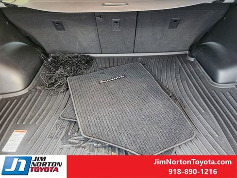 Used 2018 Hyundai Santa Fe Sport w/ 2.4L Value Package 02 image 33