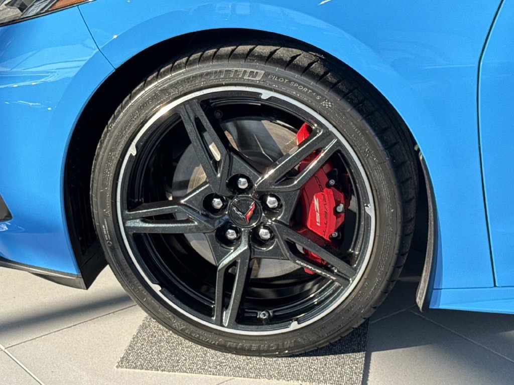 Used 2023 Chevrolet Corvette Stingray Preferred Cpe w/ Z51 Performance Package RWD image 27