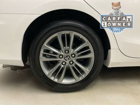 Used 2016 Toyota Camry SE image 16