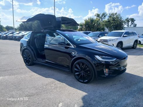 Used 2020 Tesla Model X Long Range AWD/4WD image 15