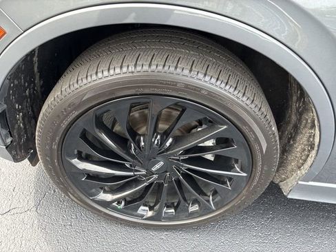 Certified 2025 Lincoln Aviator Reserve w/ Equipment Group 201A image 11