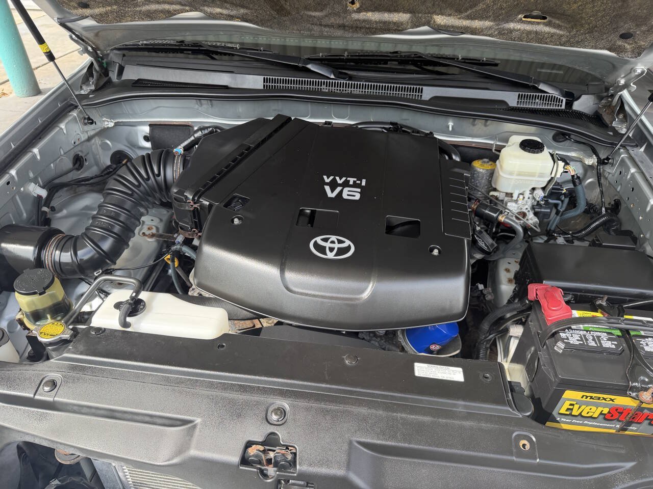 Used 2008 Toyota 4Runner SR5 w/ SR5 Extra Value Pkg 1 AWD/4WD image 17