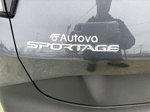 Used 2023 Kia Sportage EX image 32