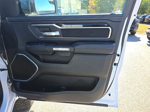 Used 2021 RAM 1500 Laramie w/ Sport Appearance Package image 10