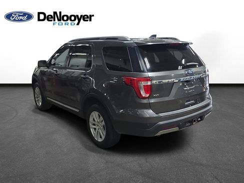 Used 2019 Ford Explorer XLT w/ Class III Trailer Tow Package AWD/4WD image 8