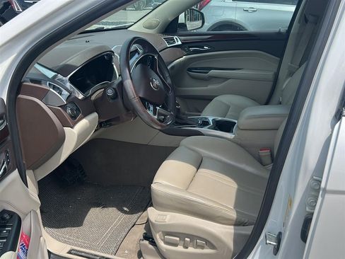 Used 2013 Cadillac SRX Luxury w/ Driver Awareness Package FWD image 8