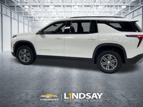 Used 2025 Chevrolet Traverse LT AWD/4WD image 7