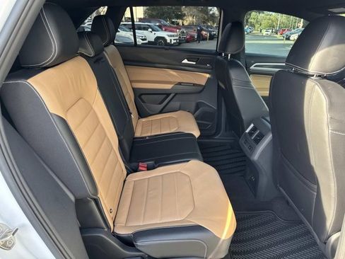 Used 2023 Volkswagen Atlas Cross Sport SEL Premium R-Line image 20