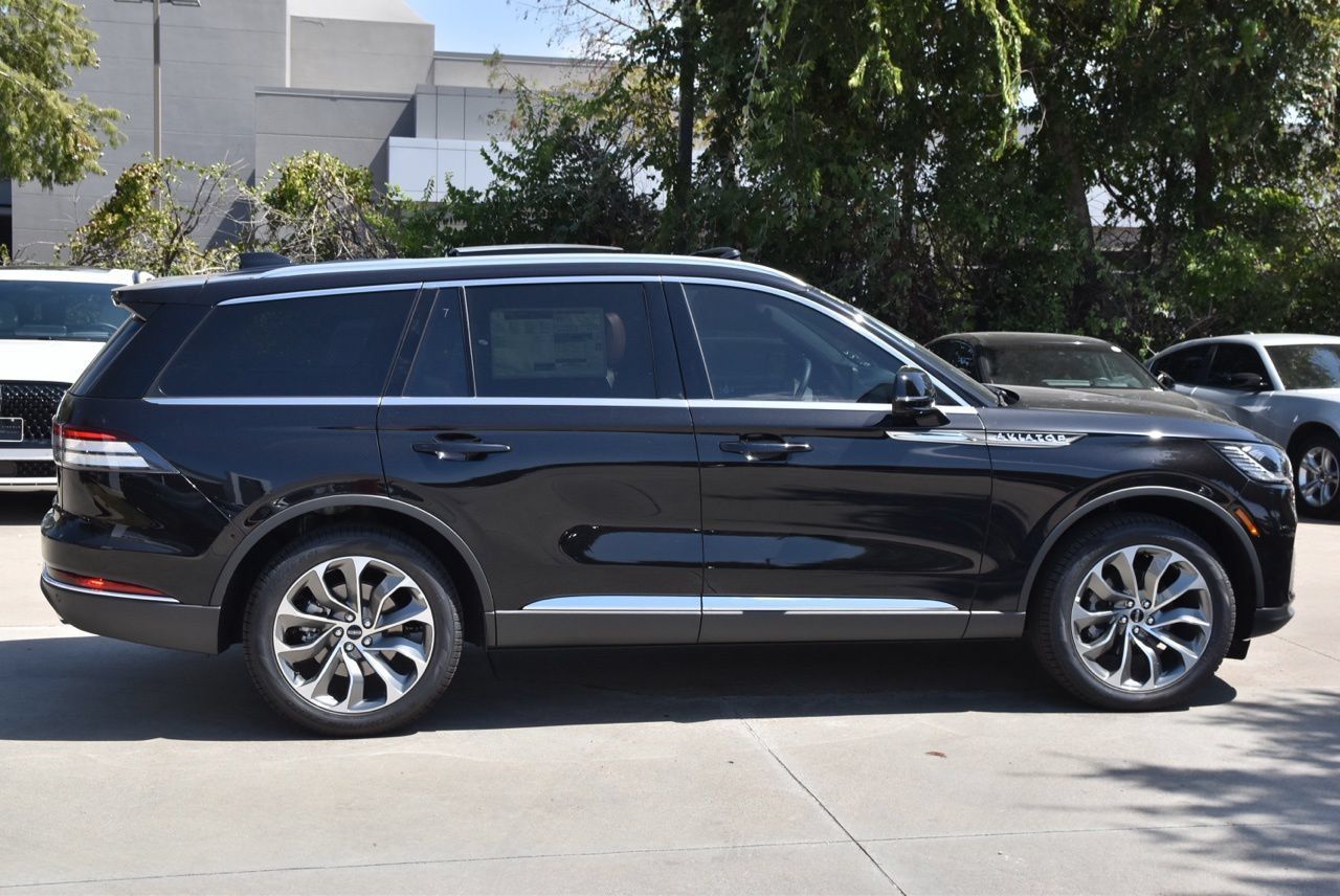 New 2026 Lincoln Aviator Reserve AWD/4WD image 5