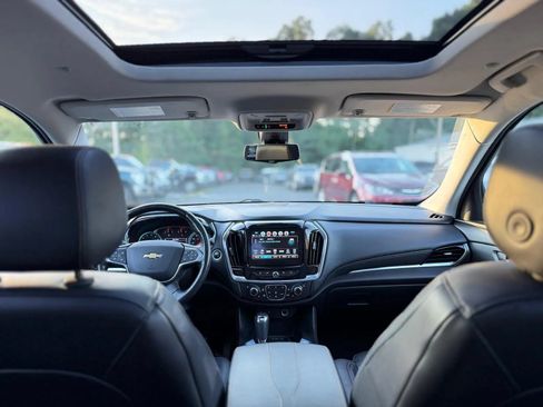 Used 2018 Chevrolet Traverse Premier w/ Redline Edition AWD/4WD image 14