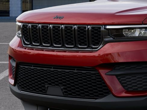 New 2025 Jeep Grand Cherokee Altitude image 37