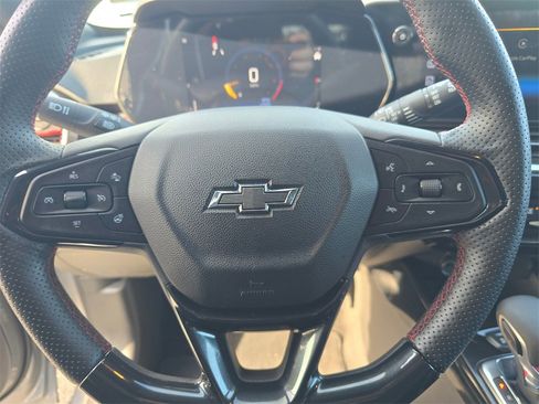 Certified 2025 Chevrolet Trax RS w/ Driver Confidence Package image 21