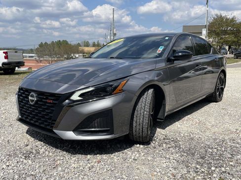 Used 2024 Nissan Altima 2.5 SR image 26