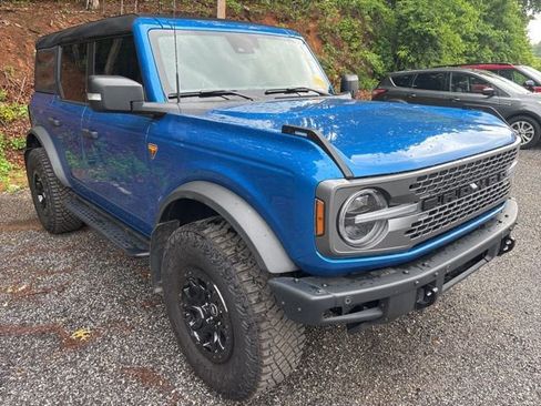 Used 2023 Ford Bronco Badlands AWD/4WD image 2
