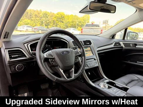 Used 2018 Ford Fusion SE w/ Equipment Group 602A FWD image 14