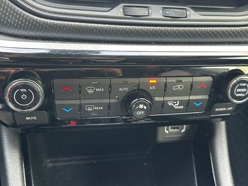 Used 2022 Jeep Compass Trailhawk image 28