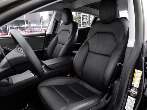 Used 2024 Tesla Model 3 Long Range RWD image 32
