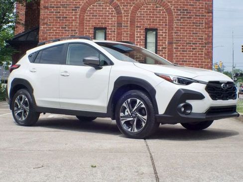 Used 2025 Subaru Crosstrek 2.0i Premium AWD/4WD image 3