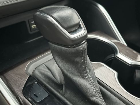 Used 2022 Toyota Highlander Platinum image 24