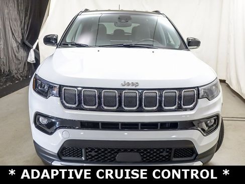 Used 2022 Jeep Compass Limited image 3