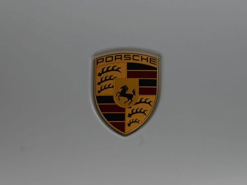 Certified 2023 Porsche Cayenne Platinum Edition AWD/4WD image 33