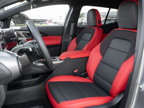 New 2026 Chevrolet Equinox EV RS image 16