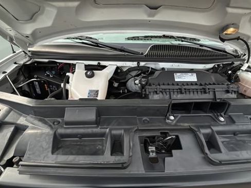 Used 2023 GMC Savana 2500 w/ Driver Convenience Package image 31