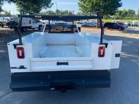 Used 2024 Chevrolet Silverado 3500 W/T w/ WT Convenience Package image 17