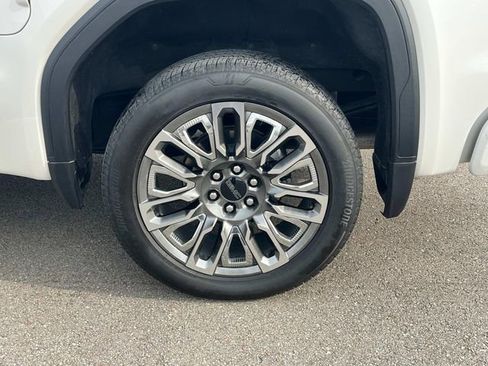 Certified 2025 GMC Sierra 1500 Denali Ultimate image 15