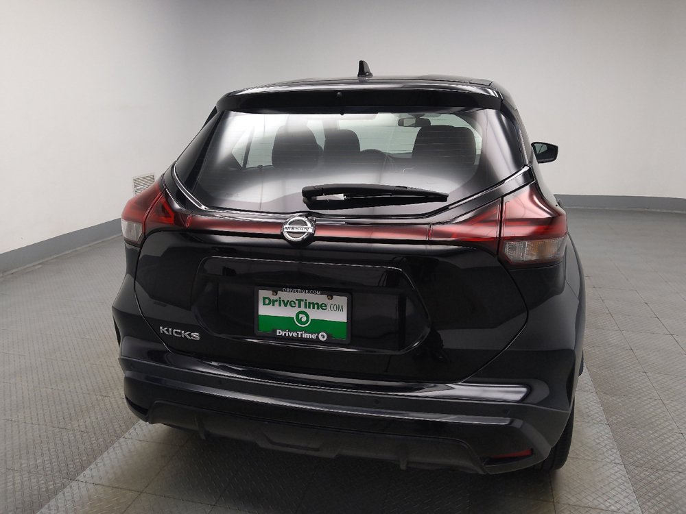 Used 2021 Nissan Kicks S FWD image 7