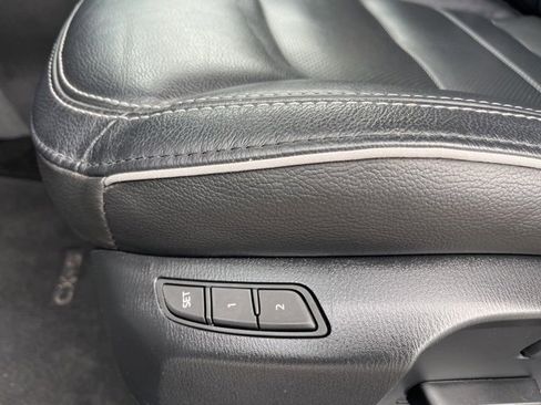 Used 2025 MAZDA CX-5 AWD 2.5 S w/ Preferred Package image 16