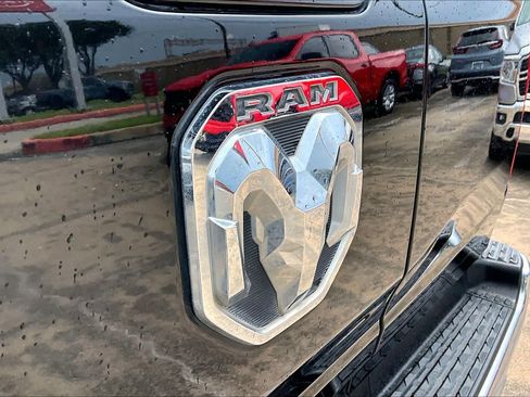 Used 2021 RAM 1500 Laramie RWD image 10