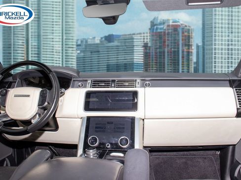 Used 2018 Land Rover Range Rover HSE image 8