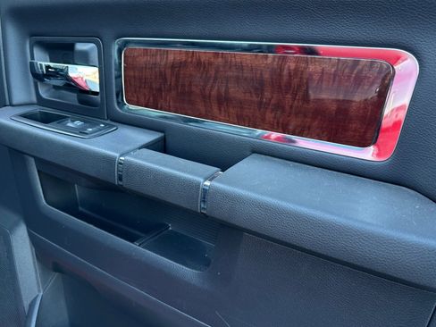 Used 2012 RAM 1500 Laramie image 19