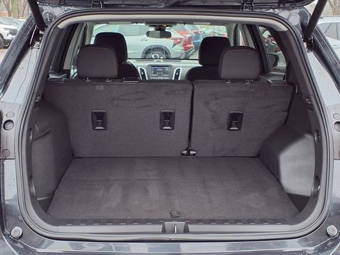 Used 2023 Chevrolet Equinox LT image 4