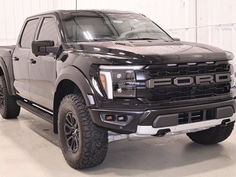 Certified 2025 Ford F150 Raptor AWD/4WD image 4