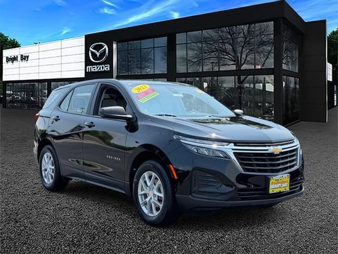 Used 2023 Chevrolet Equinox LS FWD image 1