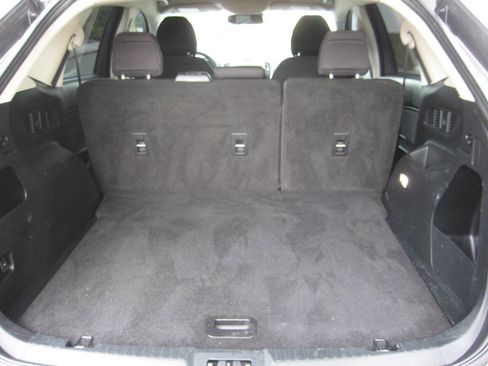 Used 2019 Ford Edge SE image 12