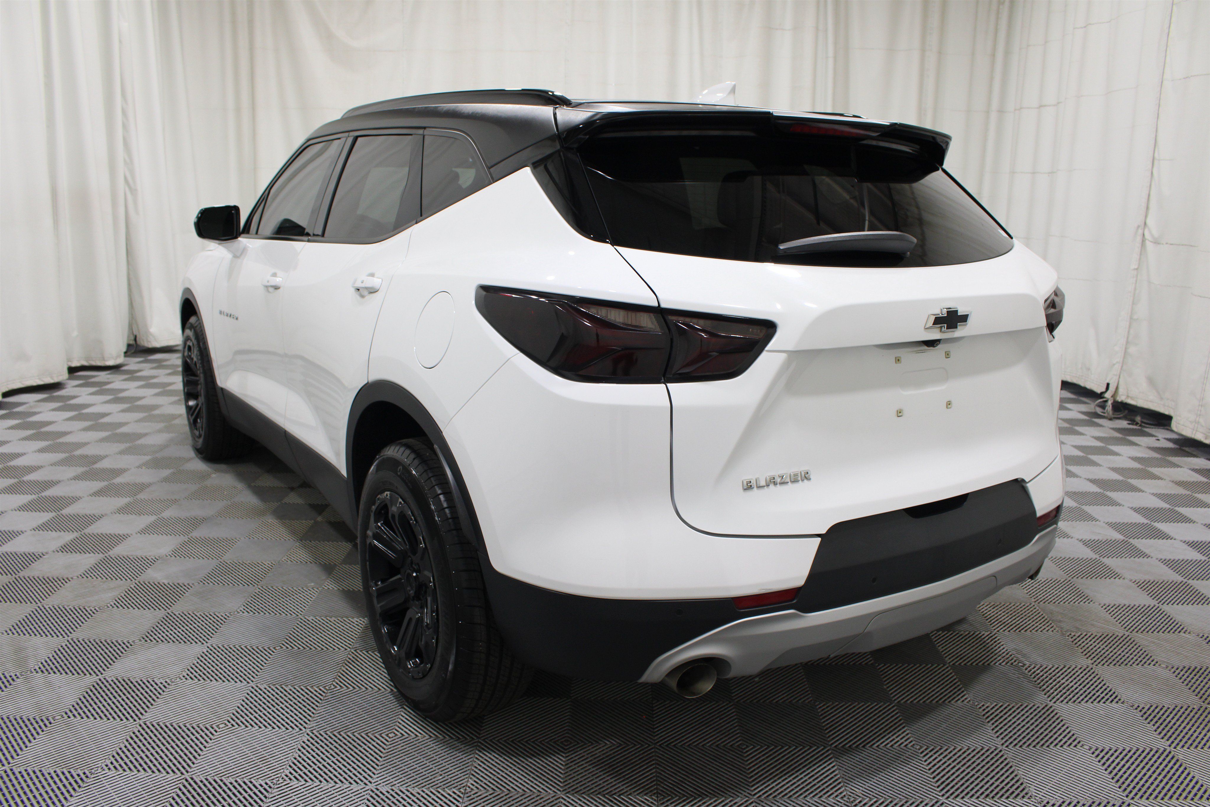 Used 2022 Chevrolet Blazer LT FWD image 32