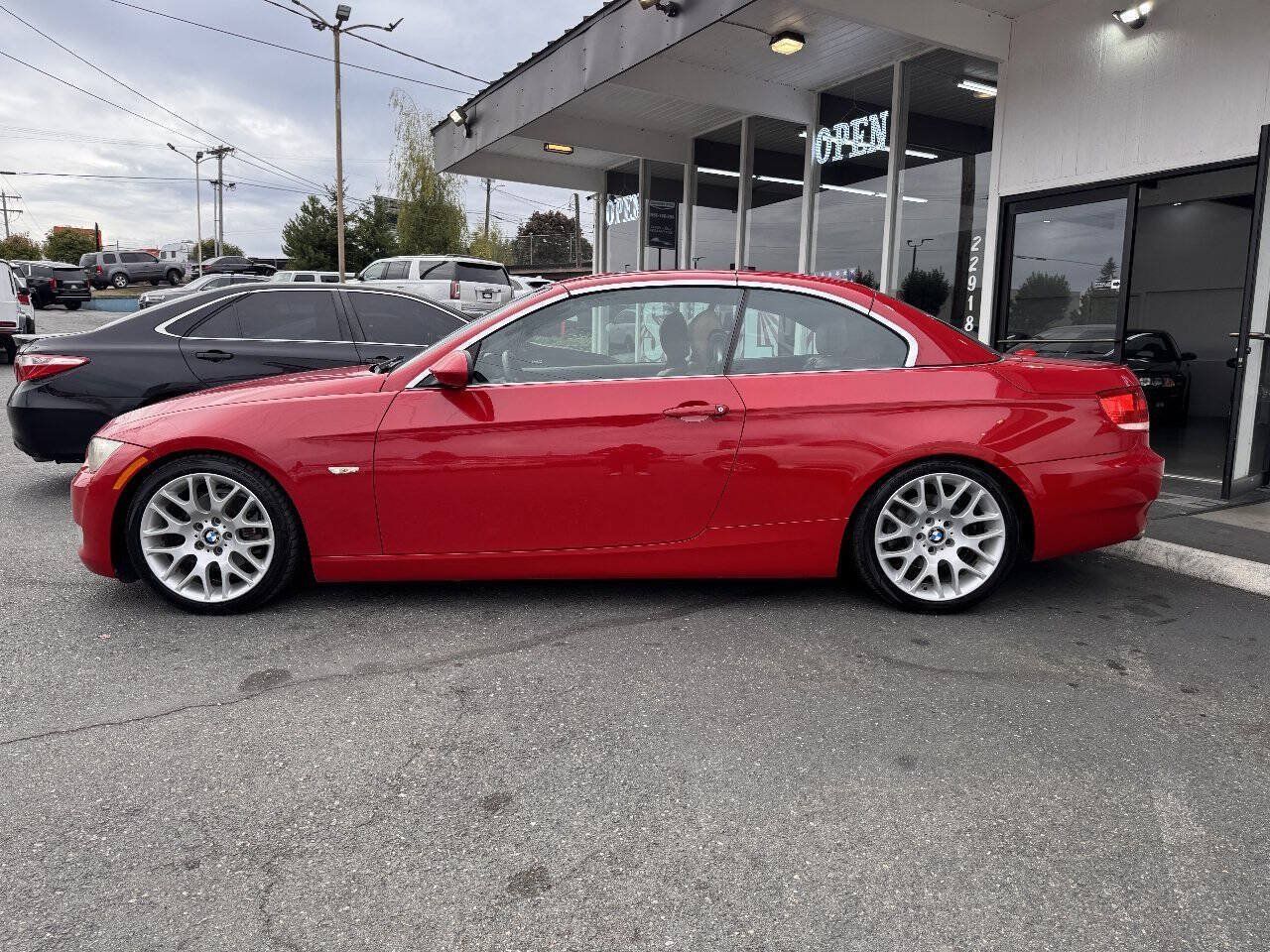 Used 2007 BMW 328i Convertible RWD image 2