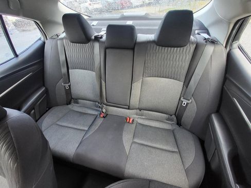 Used 2025 Toyota Camry LE image 12