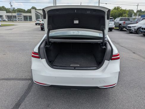 Used 2024 BMW 540i xDrive w/ Premium Package AWD/4WD image 10